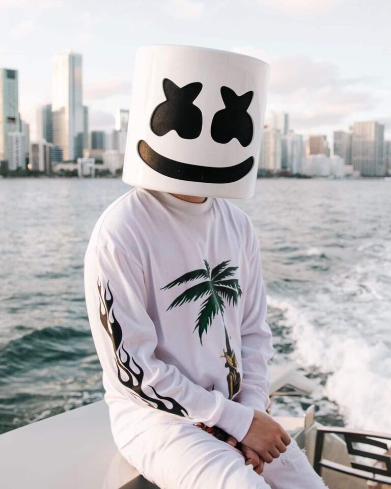 Marshmello Wiki Bio Facts Age Height Girlfriend Net Worth