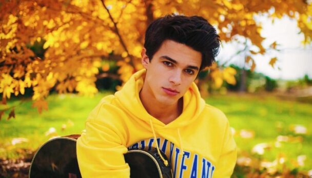 Brent Rivera - Wiki, Bio, Facts, Age, Height, Girlfriend, Net Worth