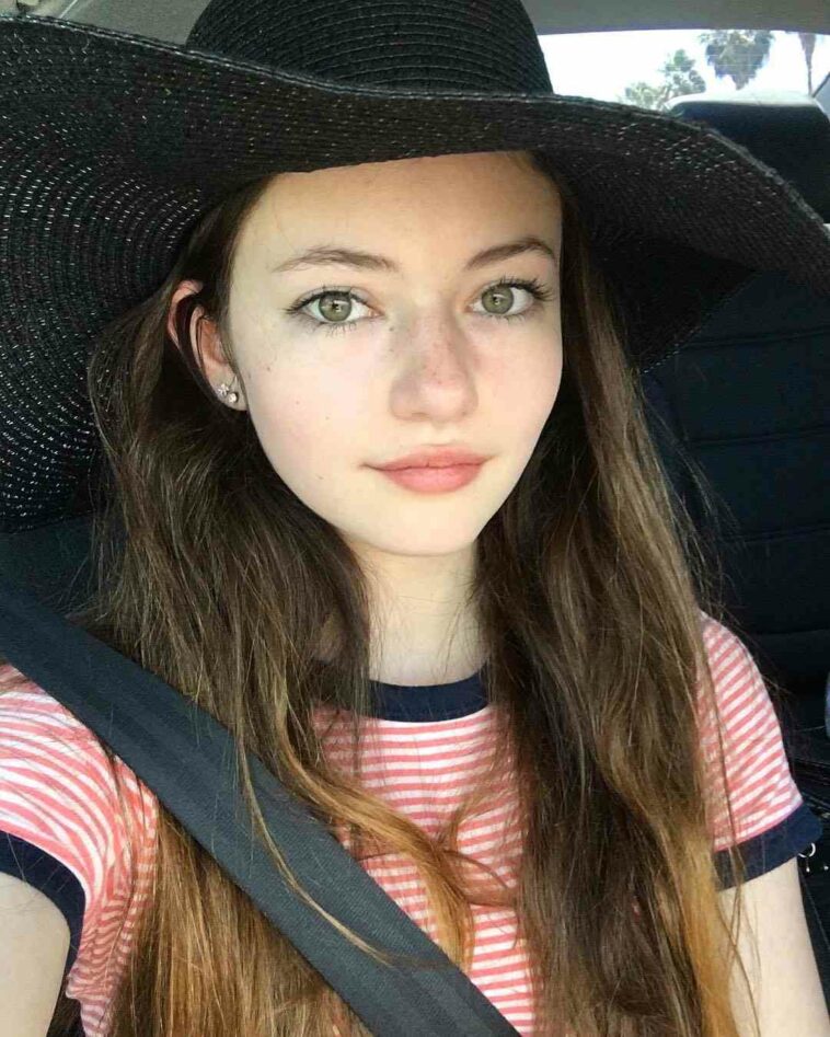 10 Transformations of Mackenzie Foy, A Daughter of Bella in Twilight