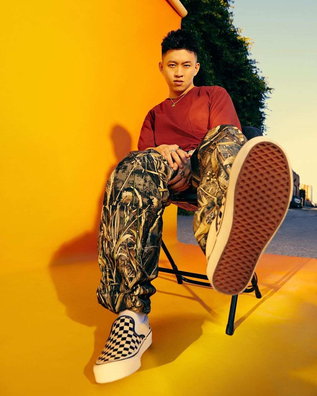 Rich Brian - Bio, Profile, Facts, Family & Life Story - Gluwee