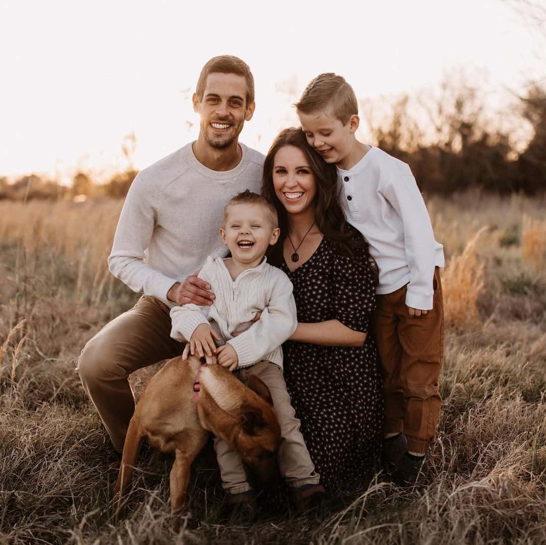 Check Out 10 Family Pics of Jill Duggar, Cute and Lovely Kids - Gluwee