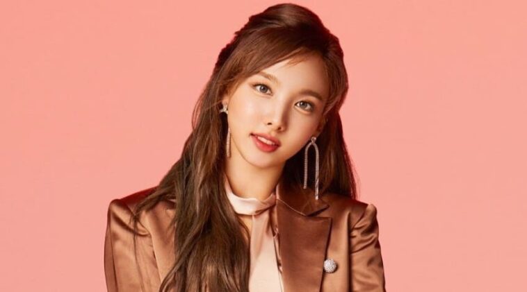 All about Twice member Nayeon  Twice (트와이스)ㅤ Amino