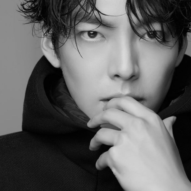 Kim Woo Bin - Bio, Profile, Facts, Age, Height, Girlfriend, Ideal Type