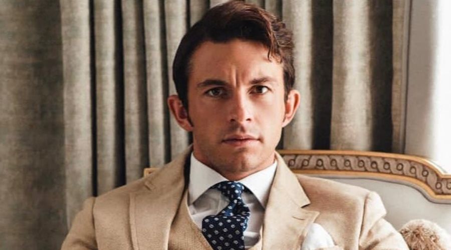 Jonathan Bailey - Wiki, Bio, Facts, Age, Girlfriend, Net Worth