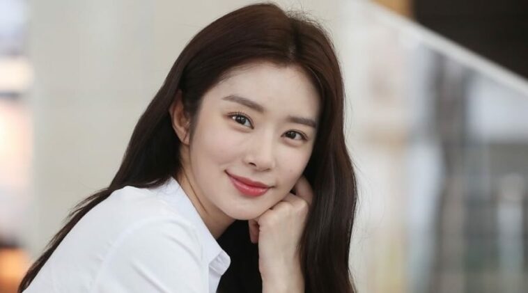 Lee Joo Bin - Bio, Profile, Facts, Age, Boyfriend, Ideal Type