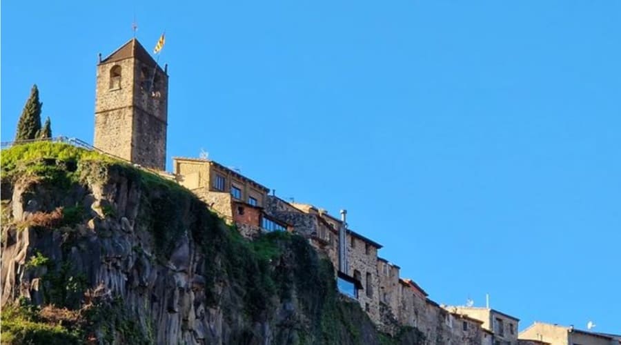 Castellfollit de la Roca, a Narrow City Above a Cliff