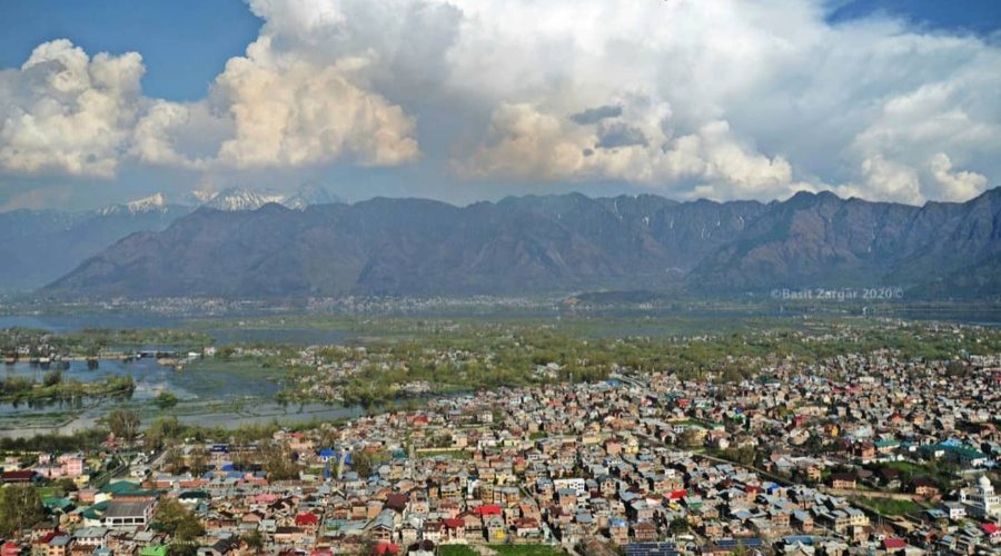 Srinagar, a City with Houseboats and Transportation Using Shikara